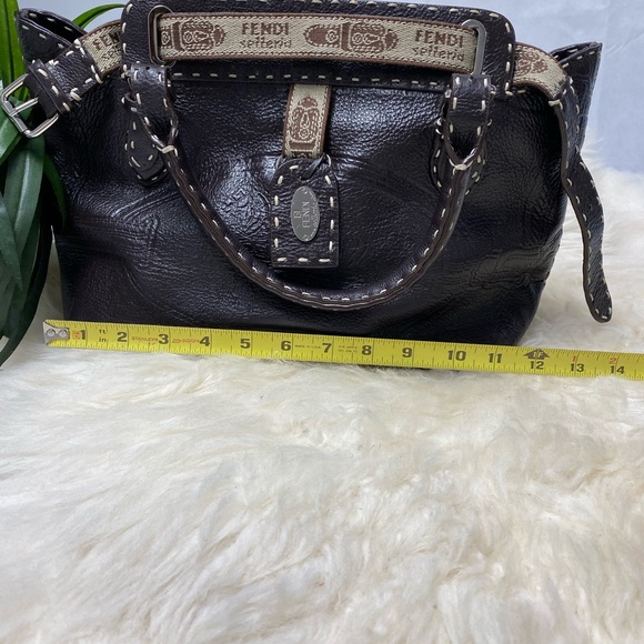 🔥HP🔥EUC FENDI VILLA SELLERIAN49-24-16894 LEATHER - Picture 3 of 8